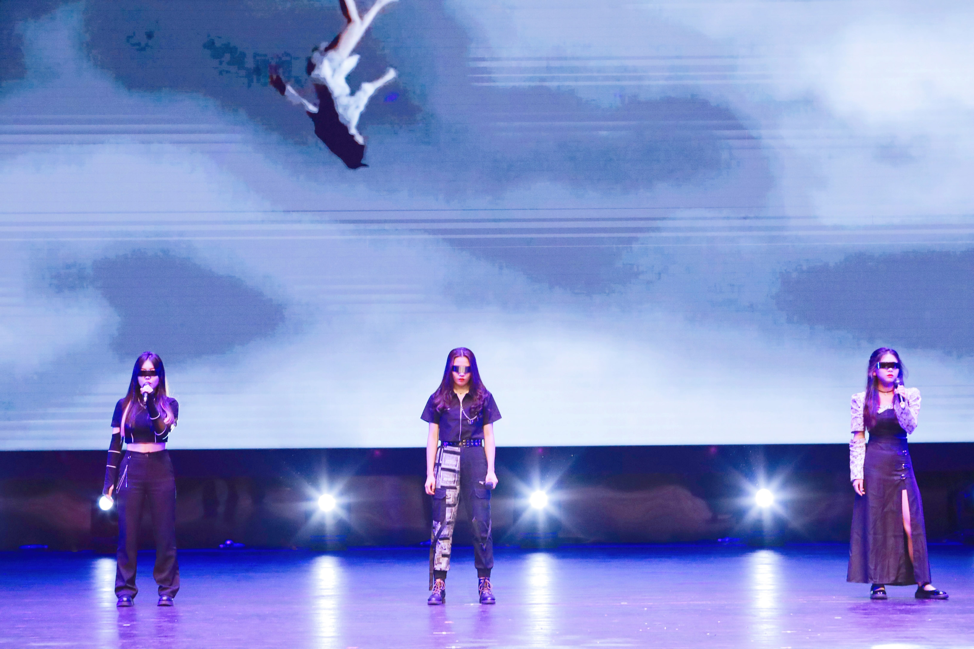 1634216388666039997.jpg 15.jpg