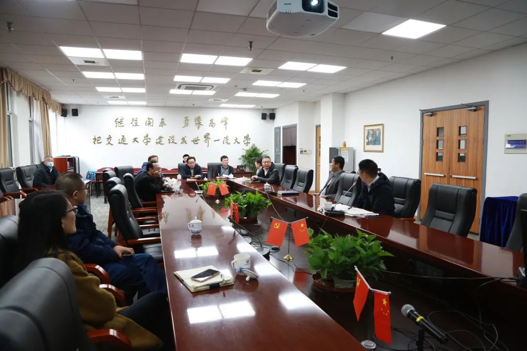 1637579435909085891.jpg 3.jpg