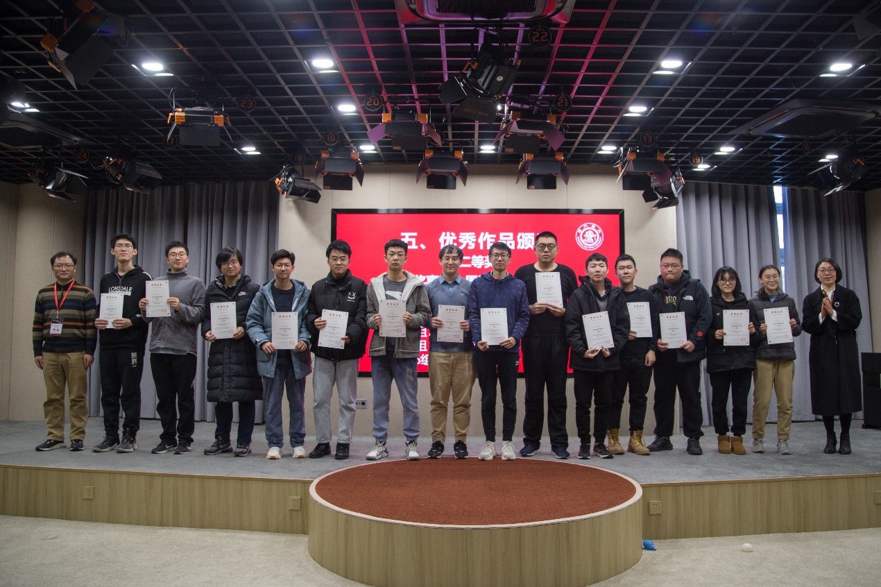 1641895807812080518.jpg 11.jpg