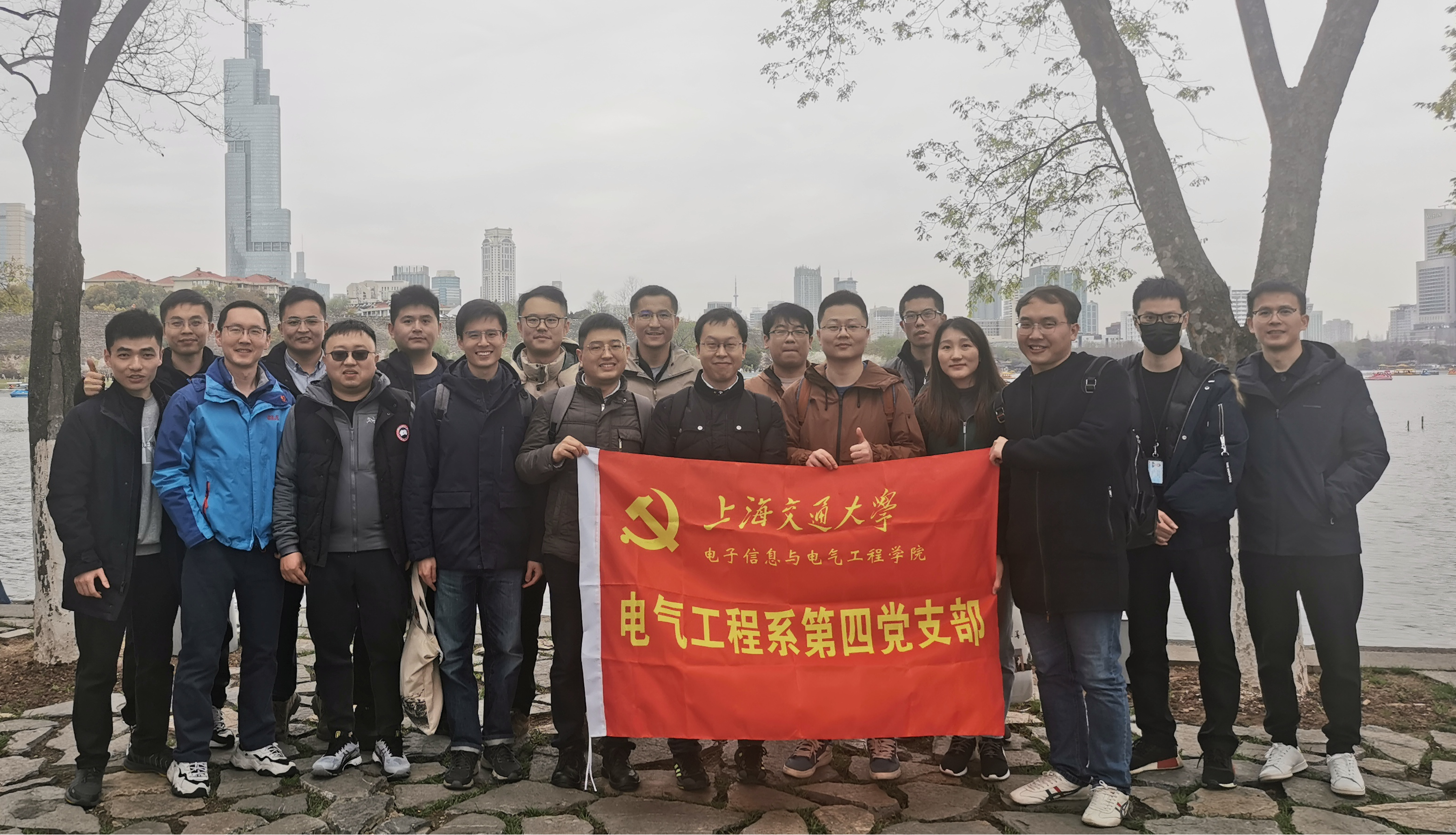 图片4.png 图片4.png