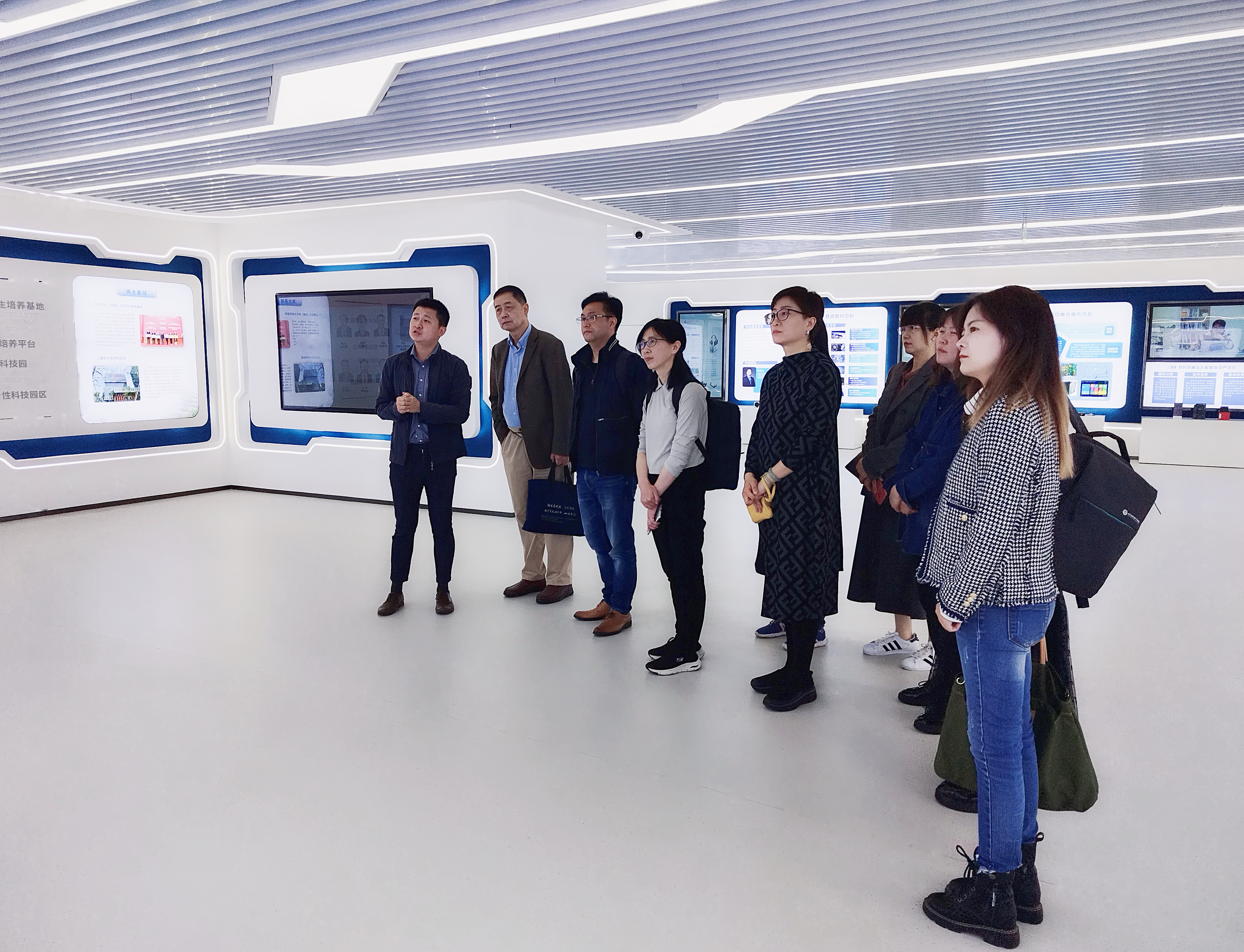 图片2.jpg 图片2.JPG