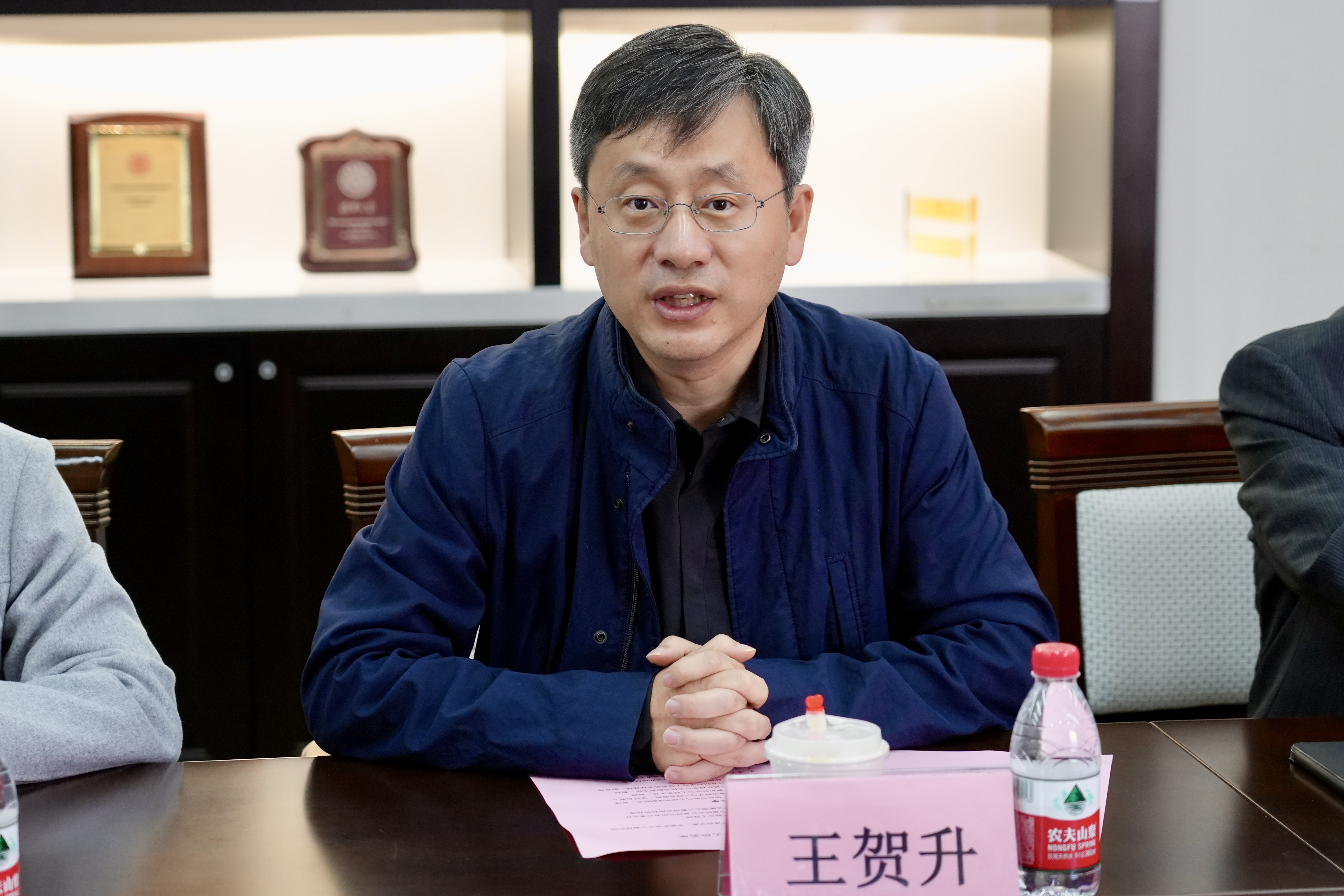 DSC07999.jpg DSC07999.jpg