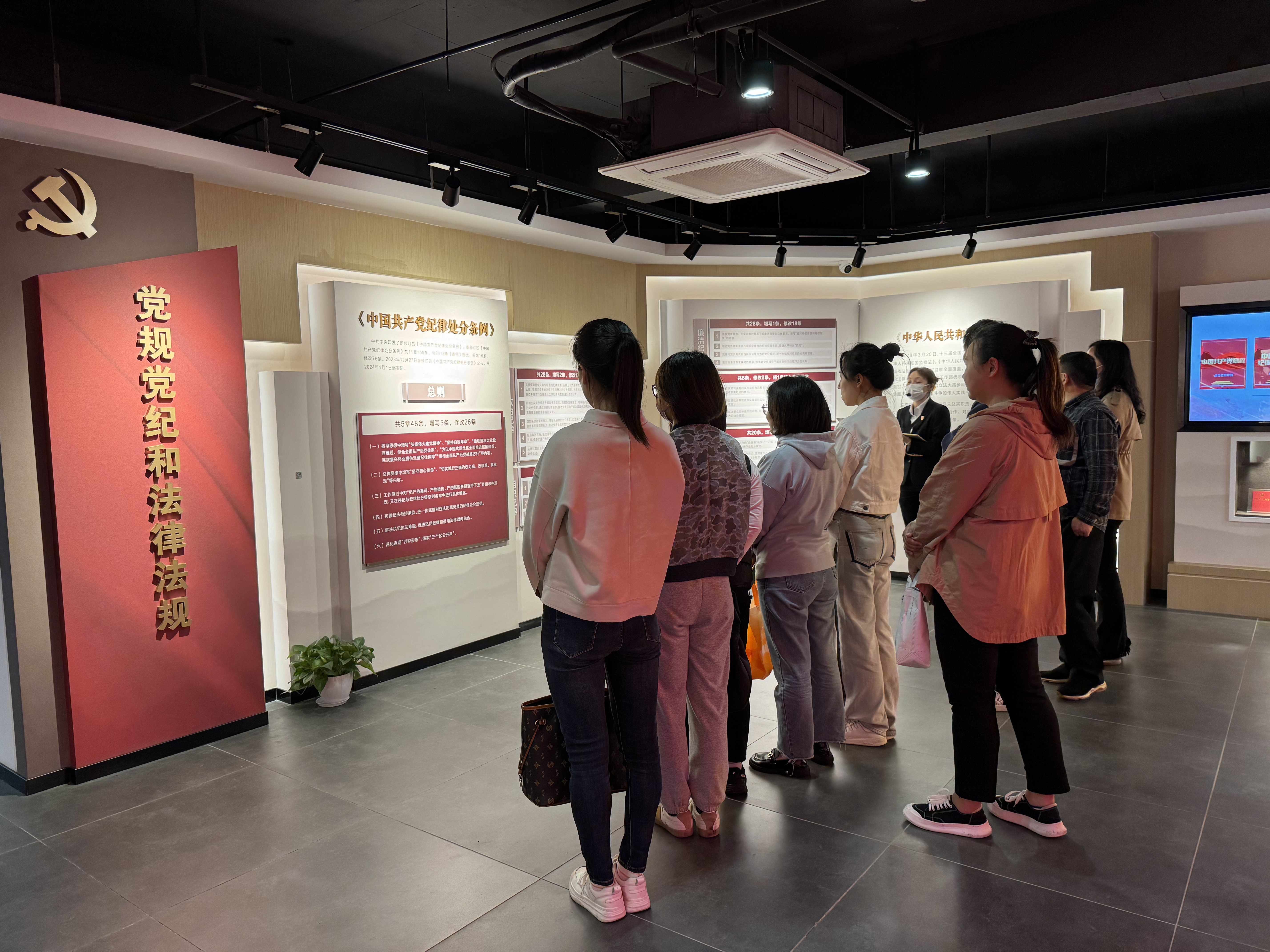 图片4.jpg 图片4.jpg